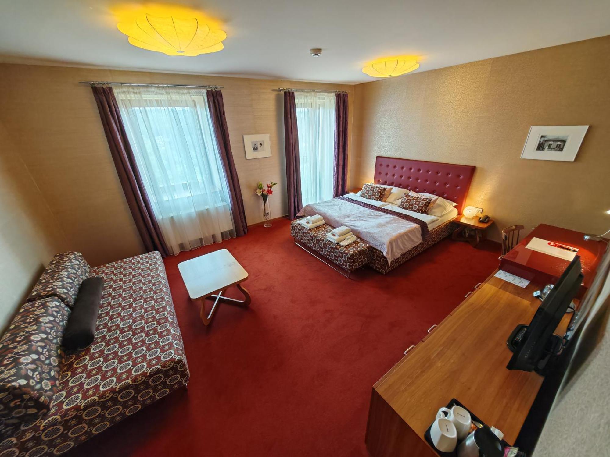 Hotel Rajska Zahrada Nové Město nad Metují Exterior foto