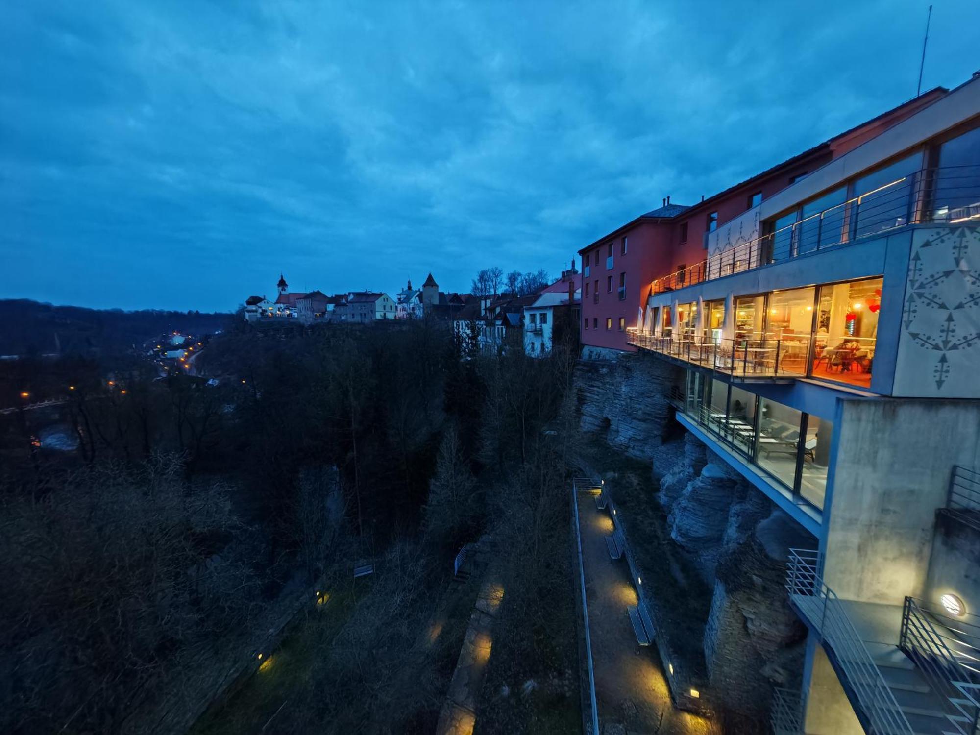 Hotel Rajska Zahrada Nové Město nad Metují Exterior foto